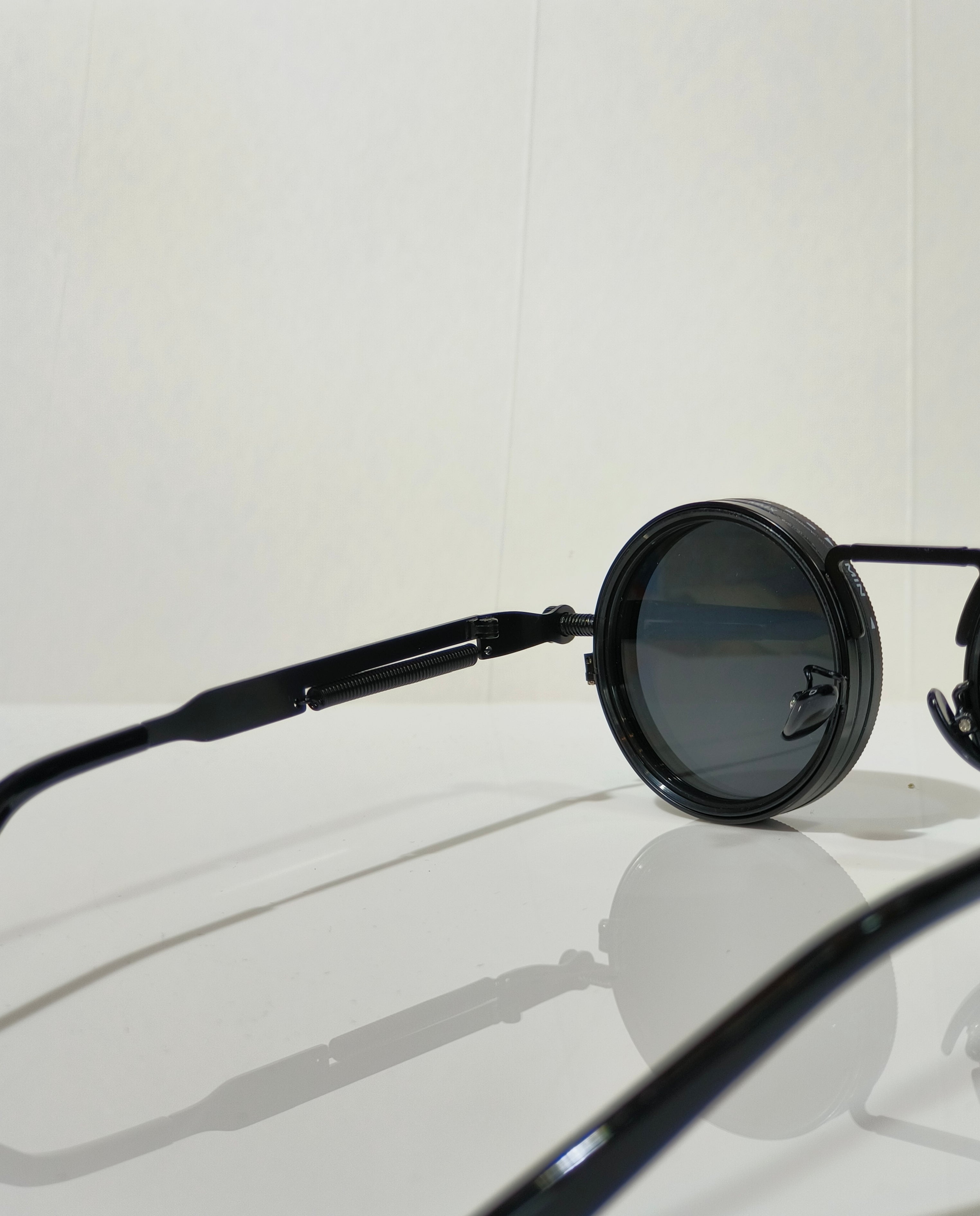 VANT – M4 NOIR(The Phantom)